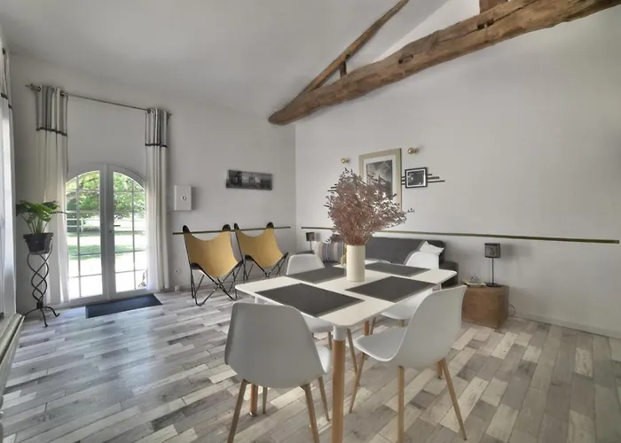 Holiday home Domaine Du Galon D'or