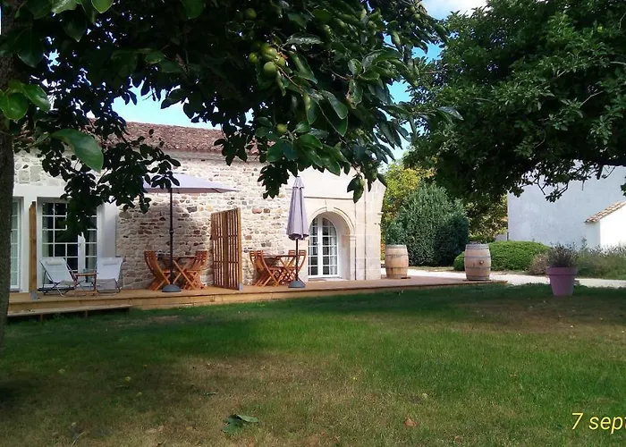 Holiday home Domaine Du Galon D'or